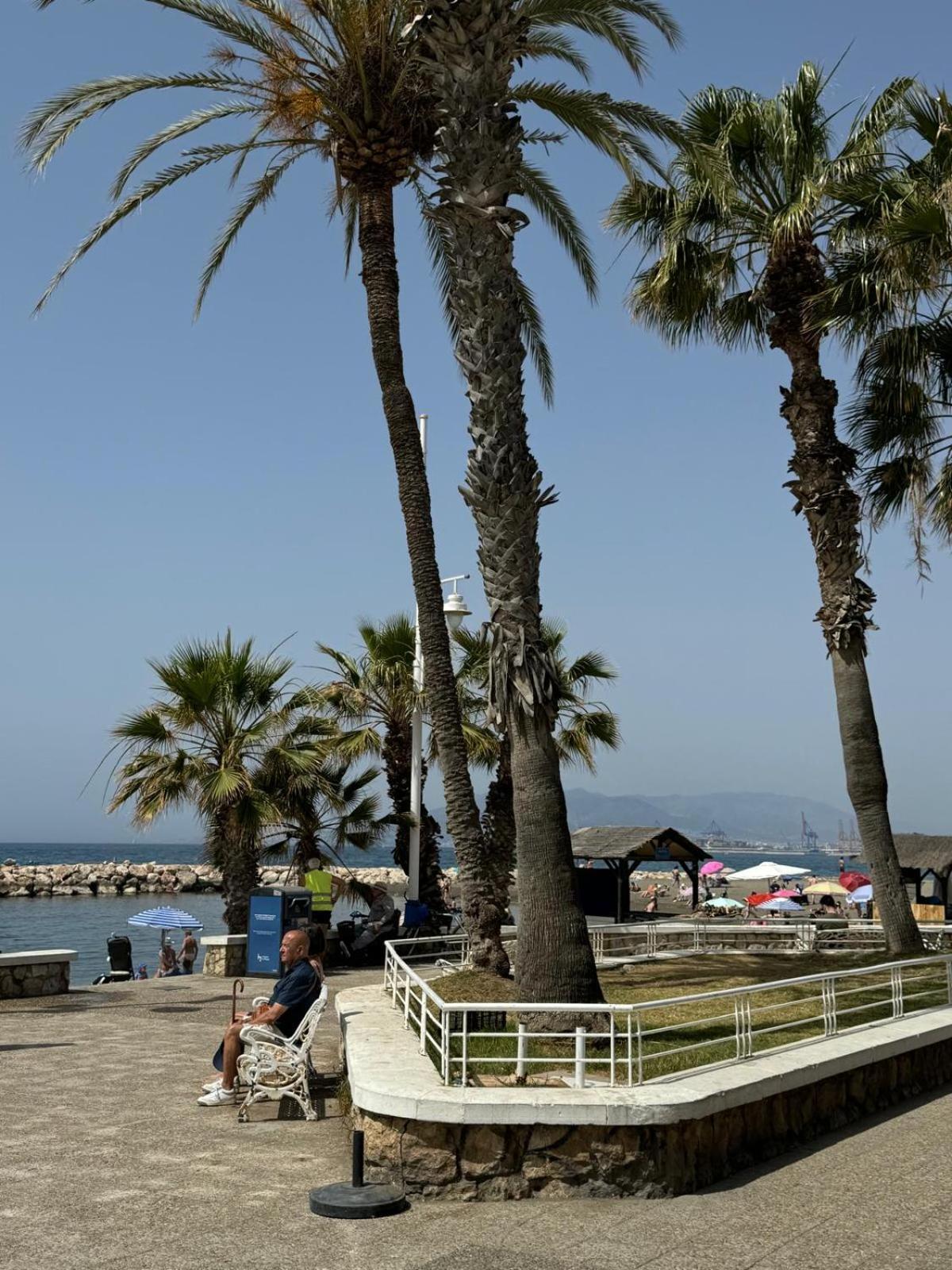 Pedregabeachs Malaga Exterior photo